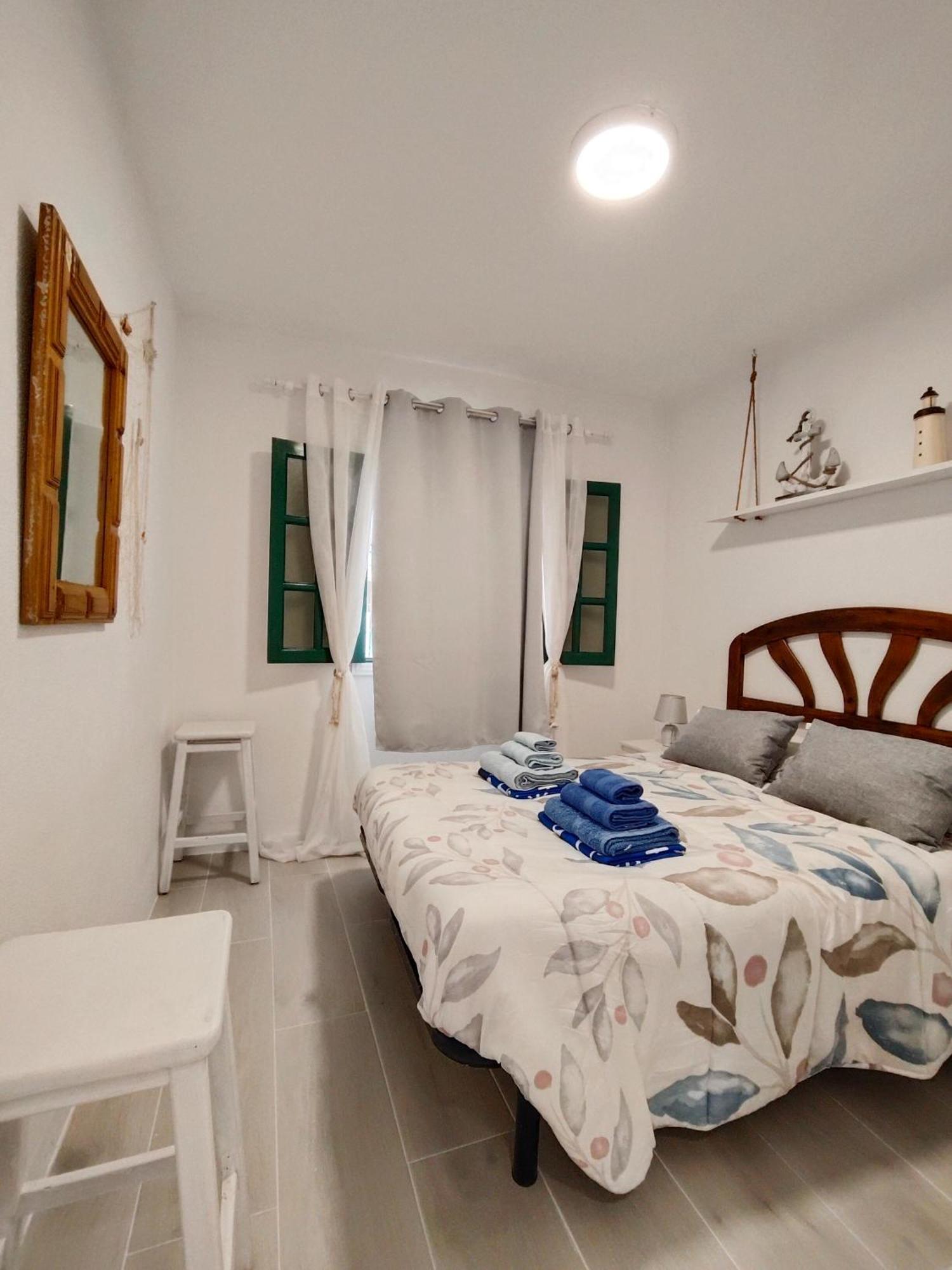 Louise 1 Minuto A Pie Del Mar Apartment Tías Exterior foto